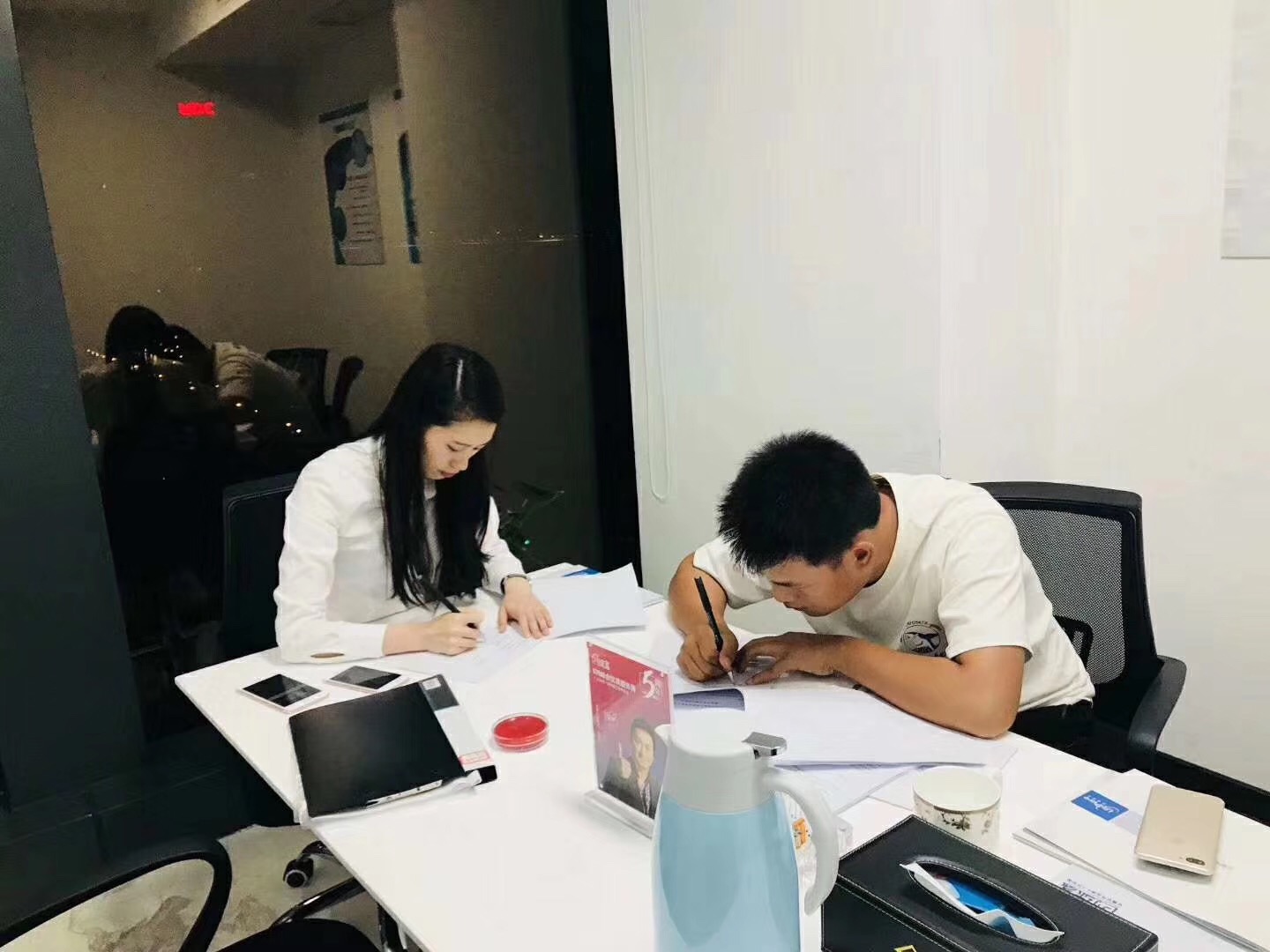 熱烈祝賀楊總簽約創綠家遵義市區級代理！